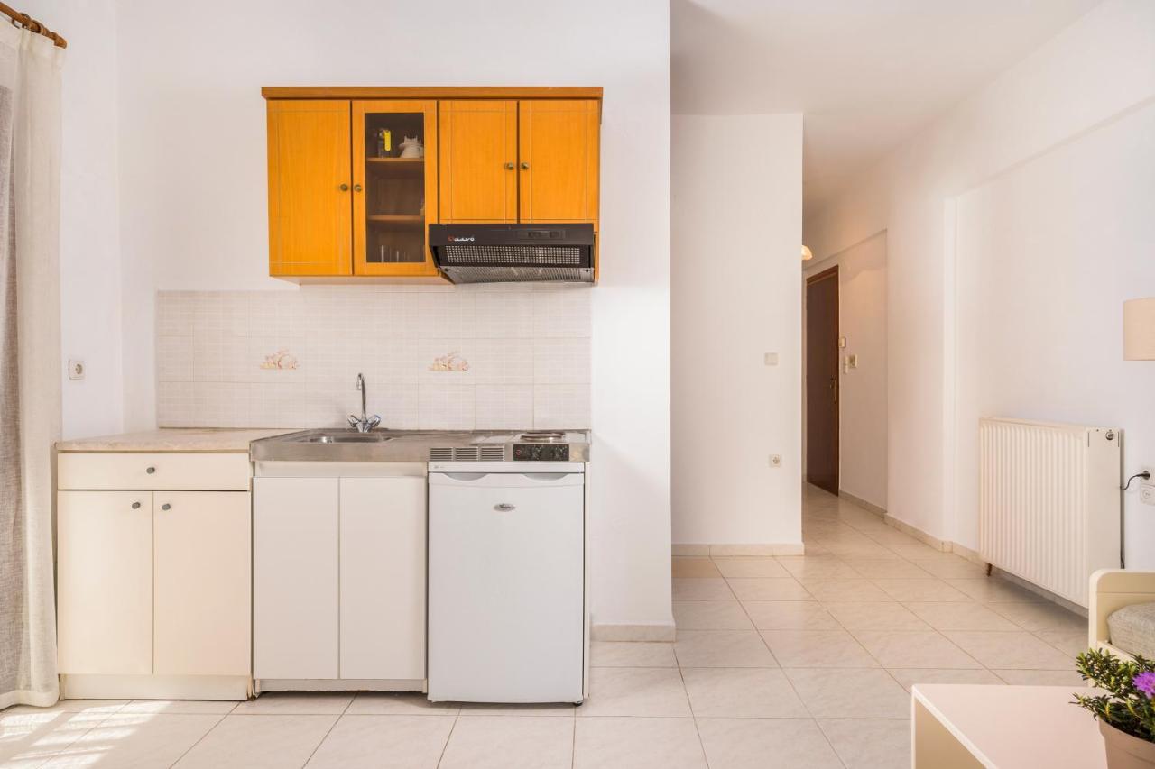 Captain Michalis Apartments Galatás Buitenkant foto