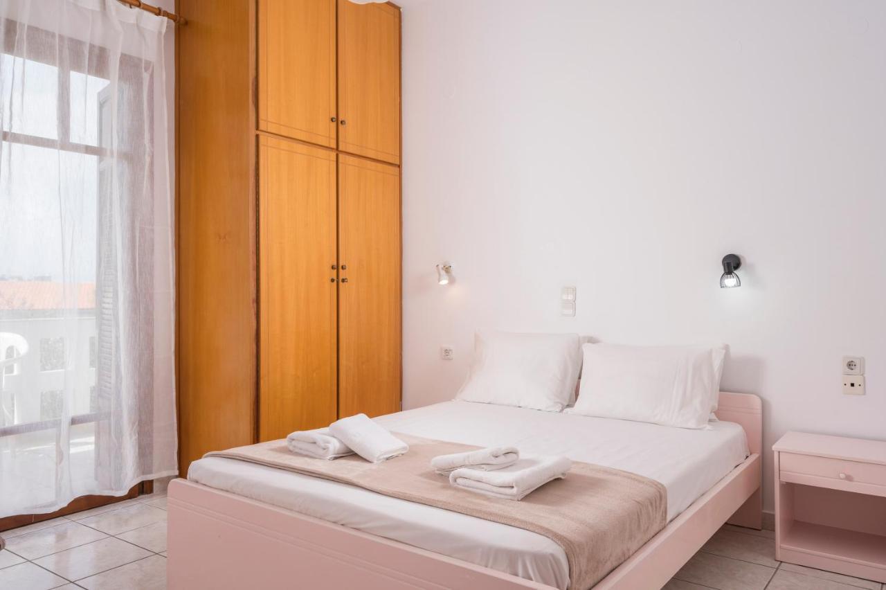 Captain Michalis Apartments Galatás Buitenkant foto