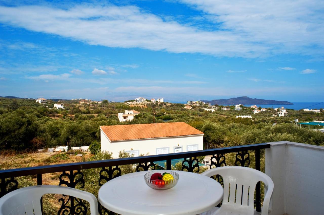 Captain Michalis Apartments Galatás Buitenkant foto