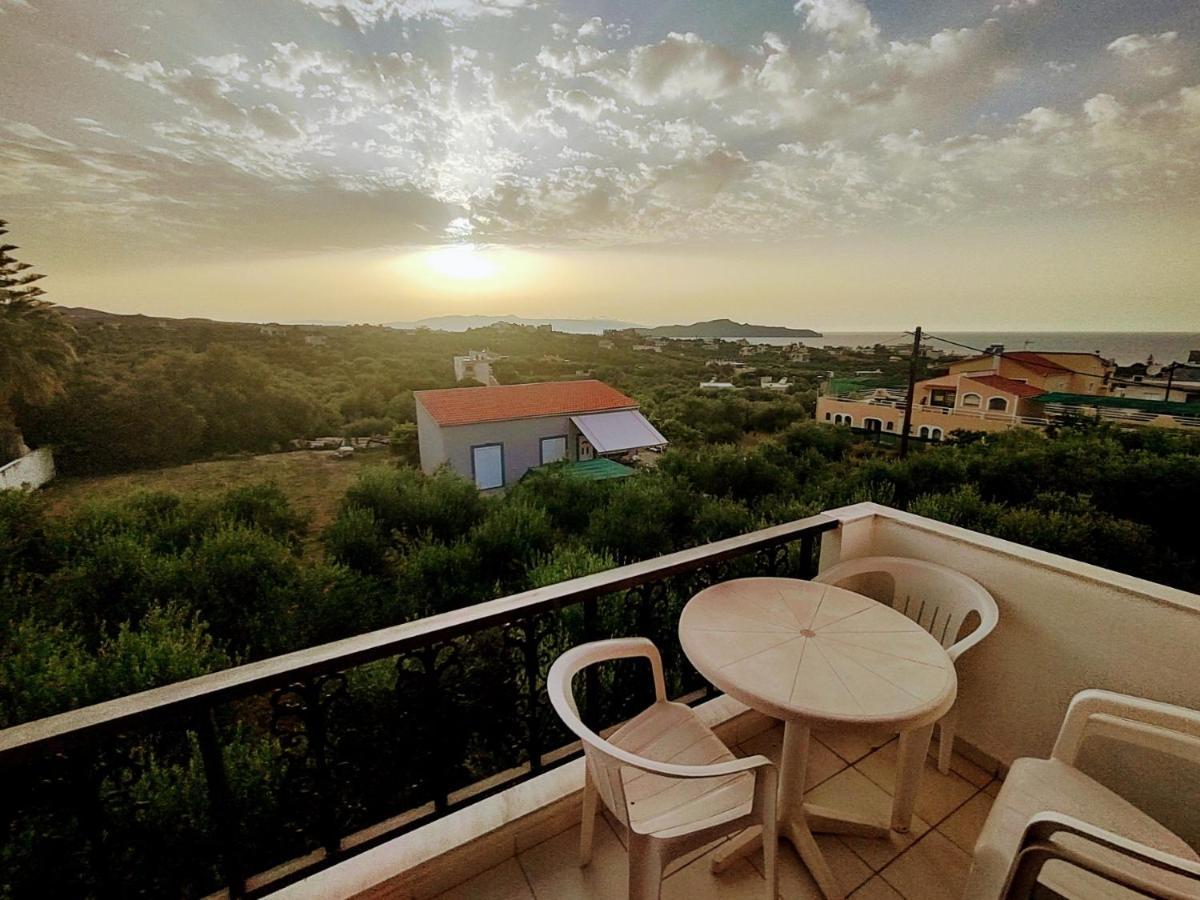 Captain Michalis Apartments Galatás Buitenkant foto