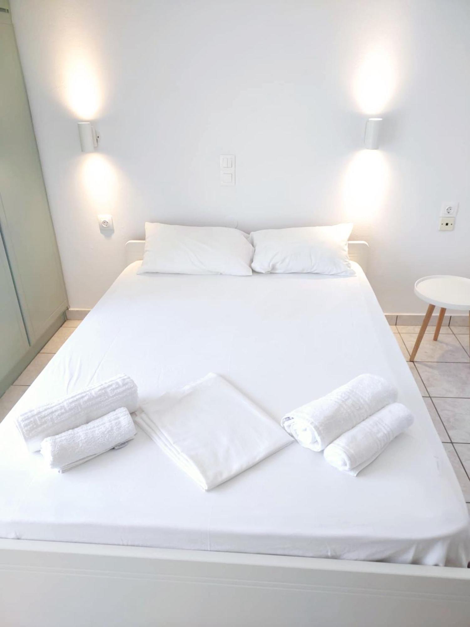 Captain Michalis Apartments Galatás Buitenkant foto